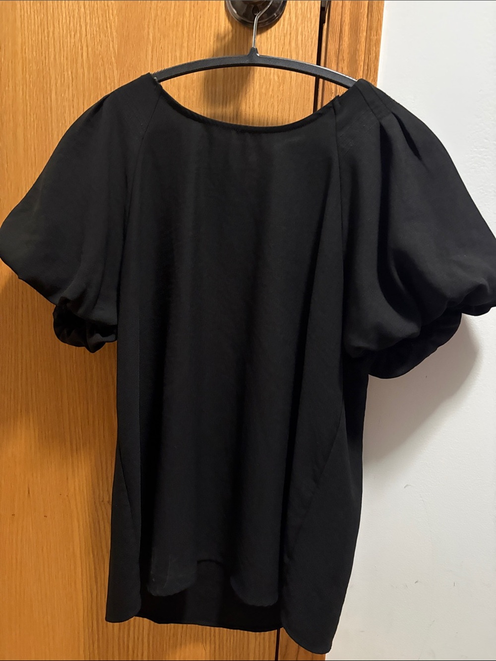 JODIFL Black Puff Sleeve Blouse